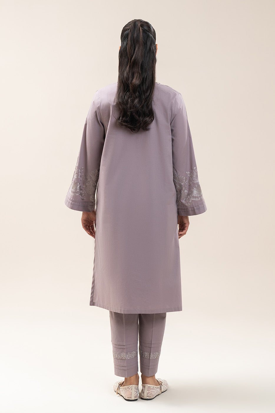 2 PIECE EMBROIDERED LAWN SUIT (PRET)