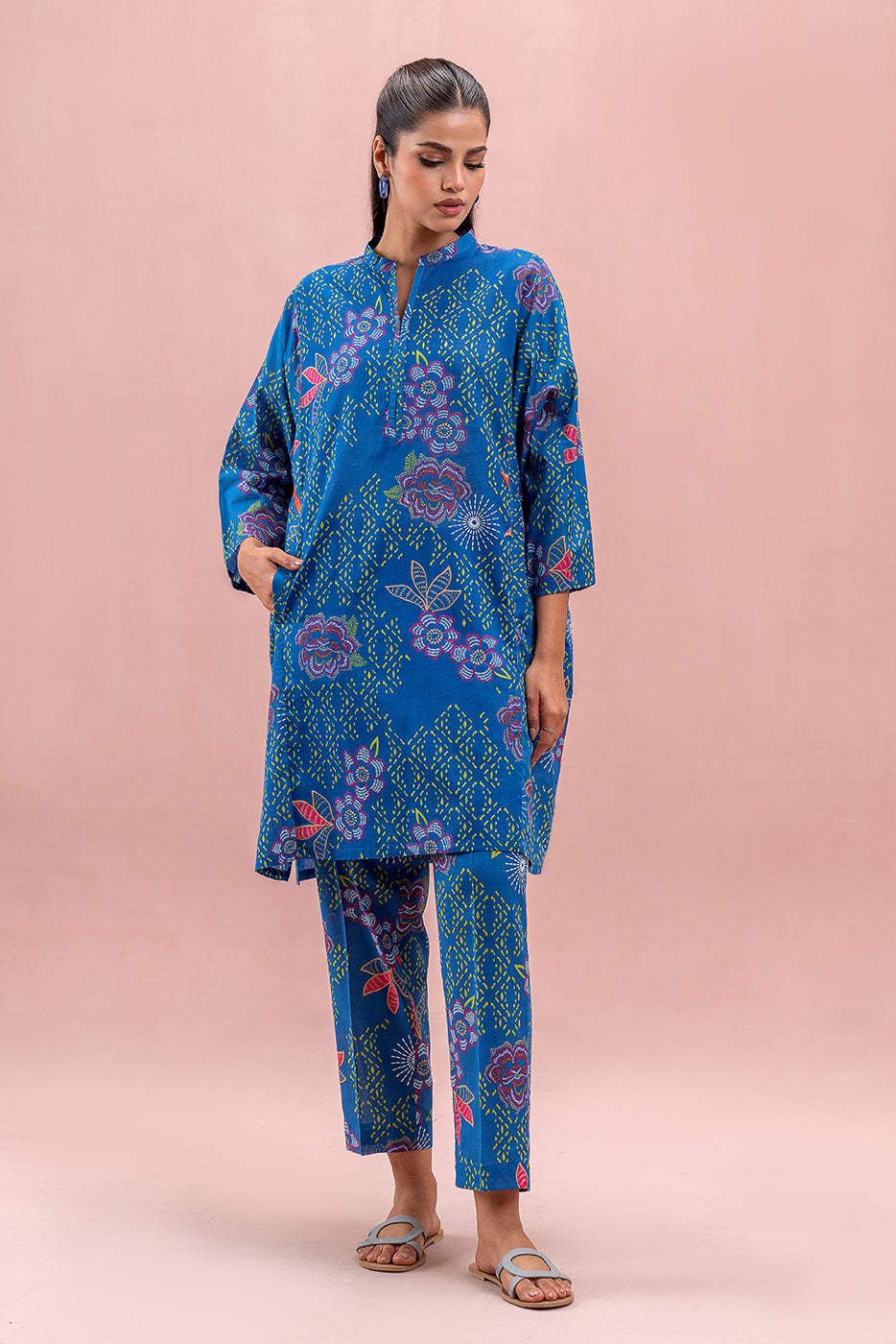 2 PIECE PRINTED LAWN SUIT (PRET)