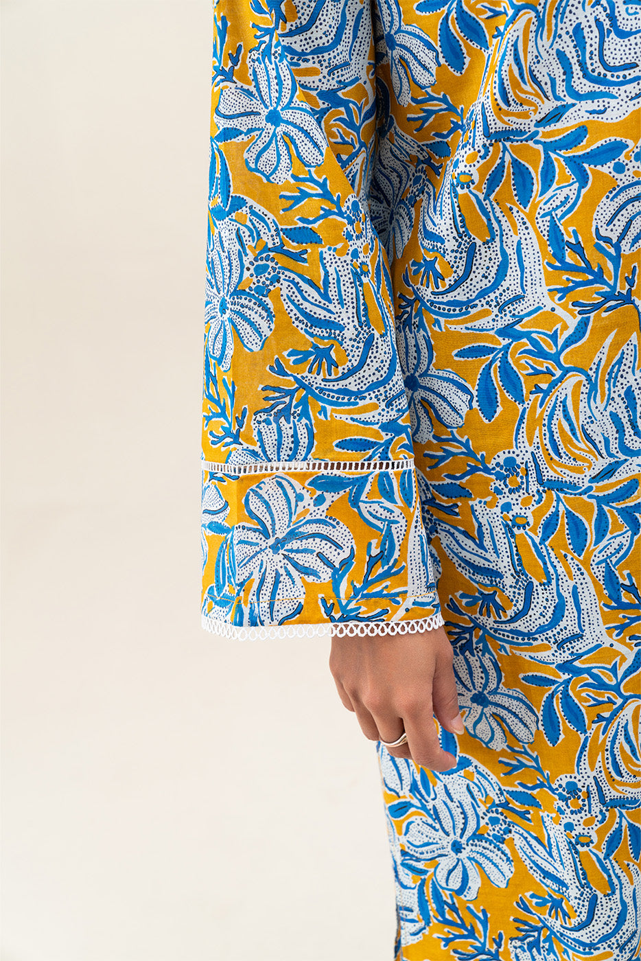 2 PIECE PRINTED LAWN SUIT (PRET)