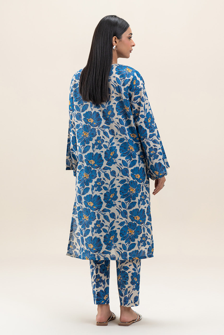 2 PIECE PRINTED LAWN SUIT (PRET)