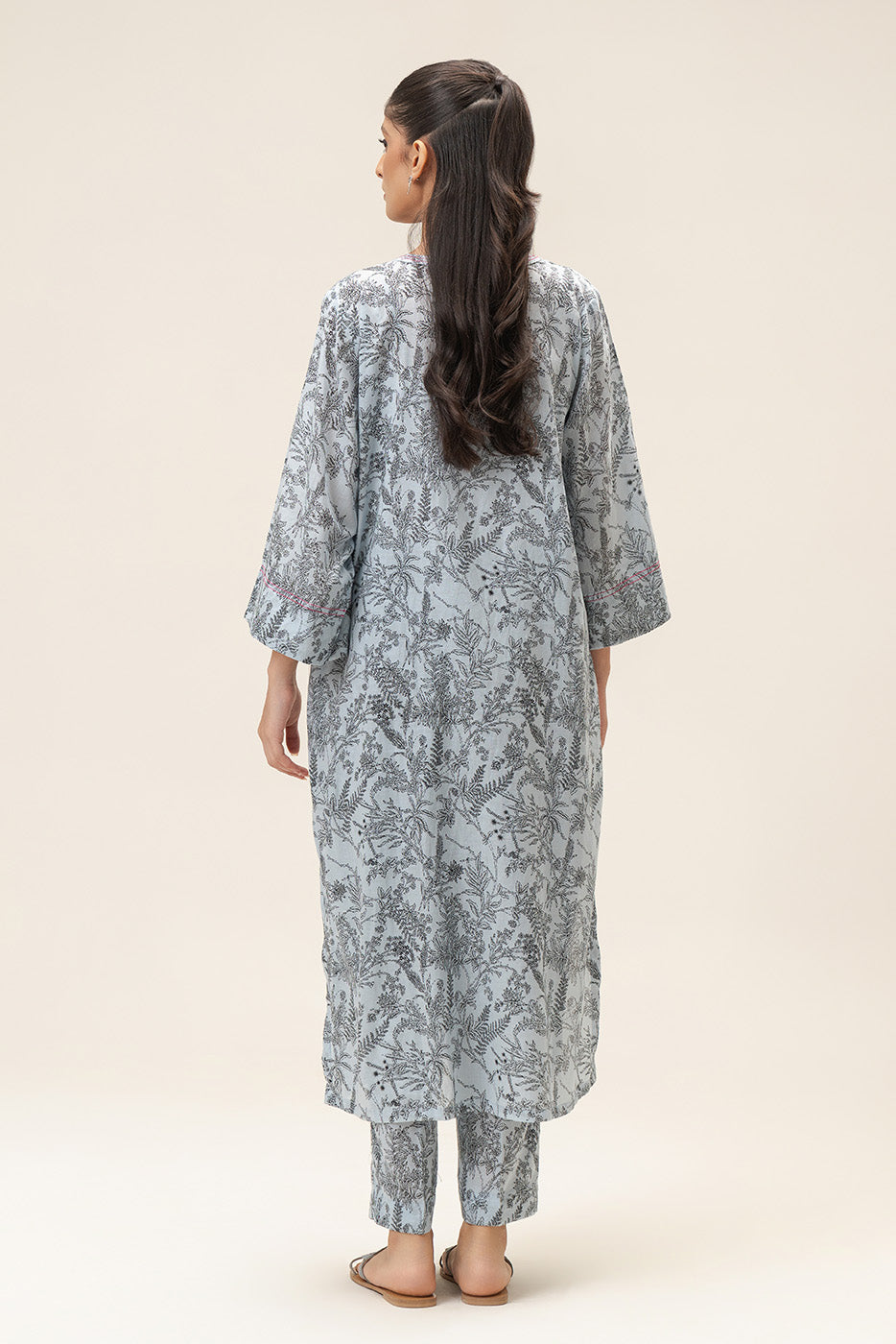 2 PIECE PRINTED LAWN SUIT (PRET)