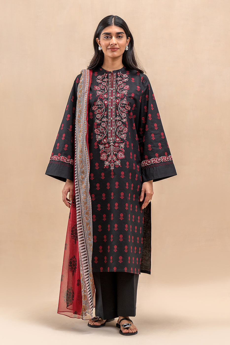 2 PIECE EMBROIDERED LAWN SUIT-CAVIAR CHARM (UNSTITCHED)