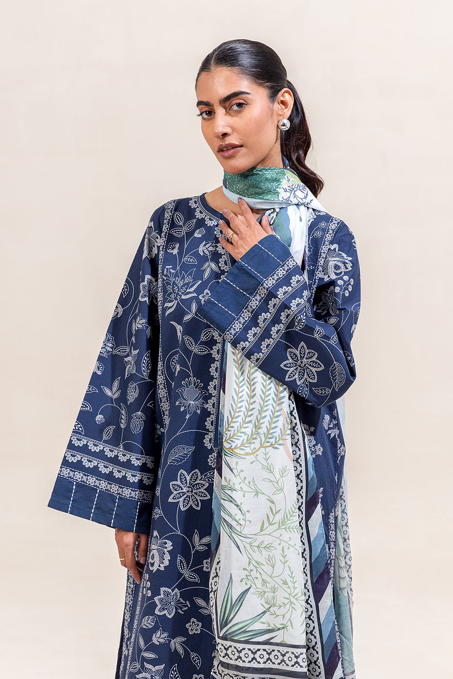 3 PIECE PRINTED LAWN SUIT-MIDNIGHT AURA (UNSTITCHED)