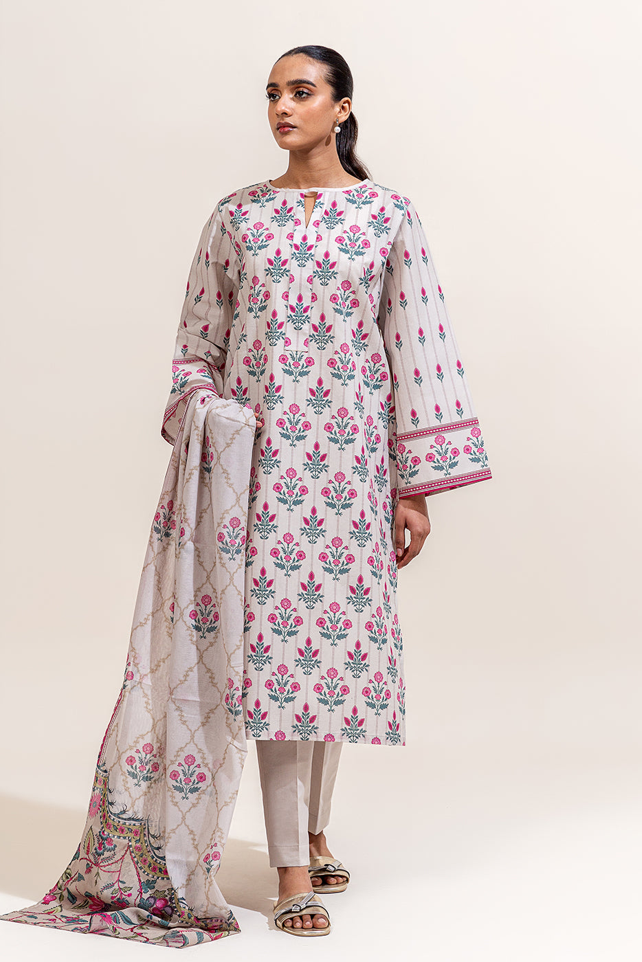 3 PIECE PRINTED LAWN SUIT-VINTAGE FLORET (UNSTITCHED)