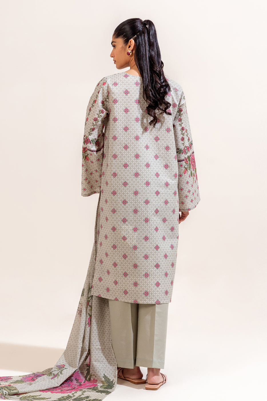 3 PIECE PRINTED LAWN SUIT-FLORA RIME (UNSTITCHED)