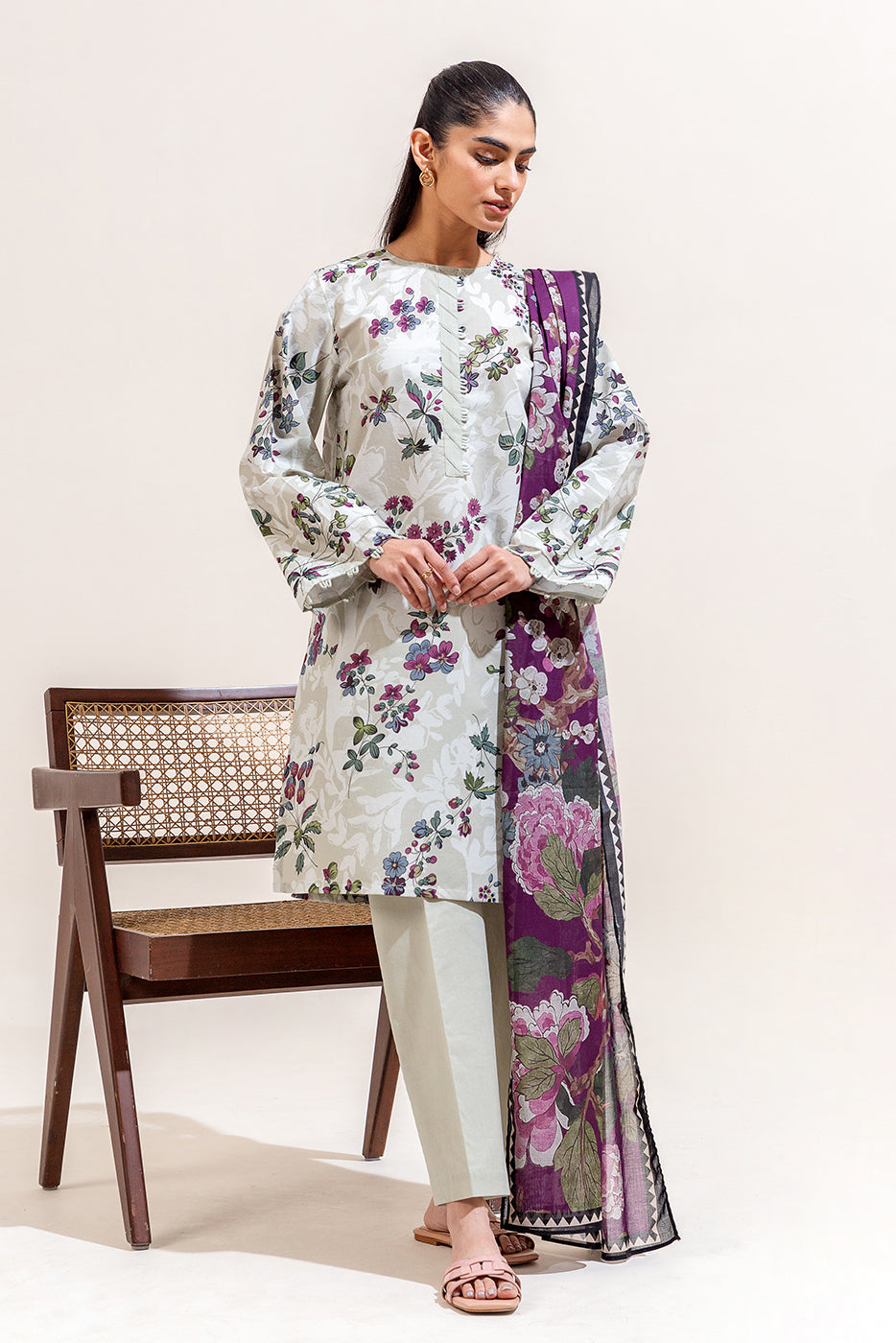 3 PIECE PRINTED LAWN SUIT-JACOBEAN DEW (UNSTITCHED)