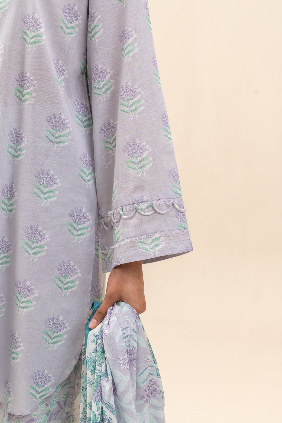 3 PIECE PRINTED LAWN SUIT-LAVENDER BLOOM (UNSTITCHED)