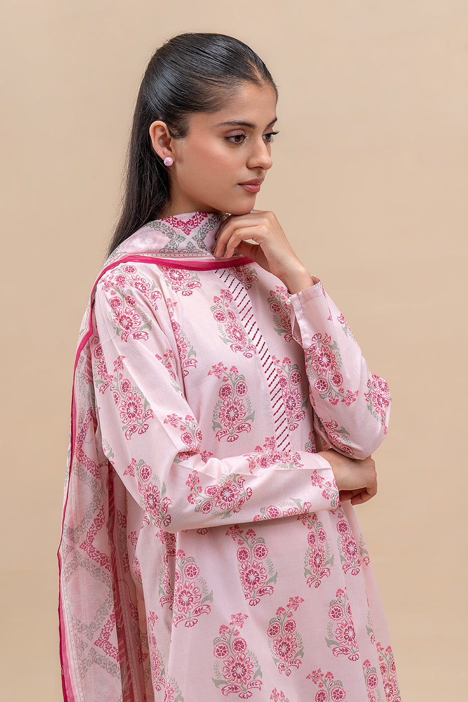 3 PIECE PRINTED LAWN SUIT-PEACHY VERDANT (UNSTITCHED)