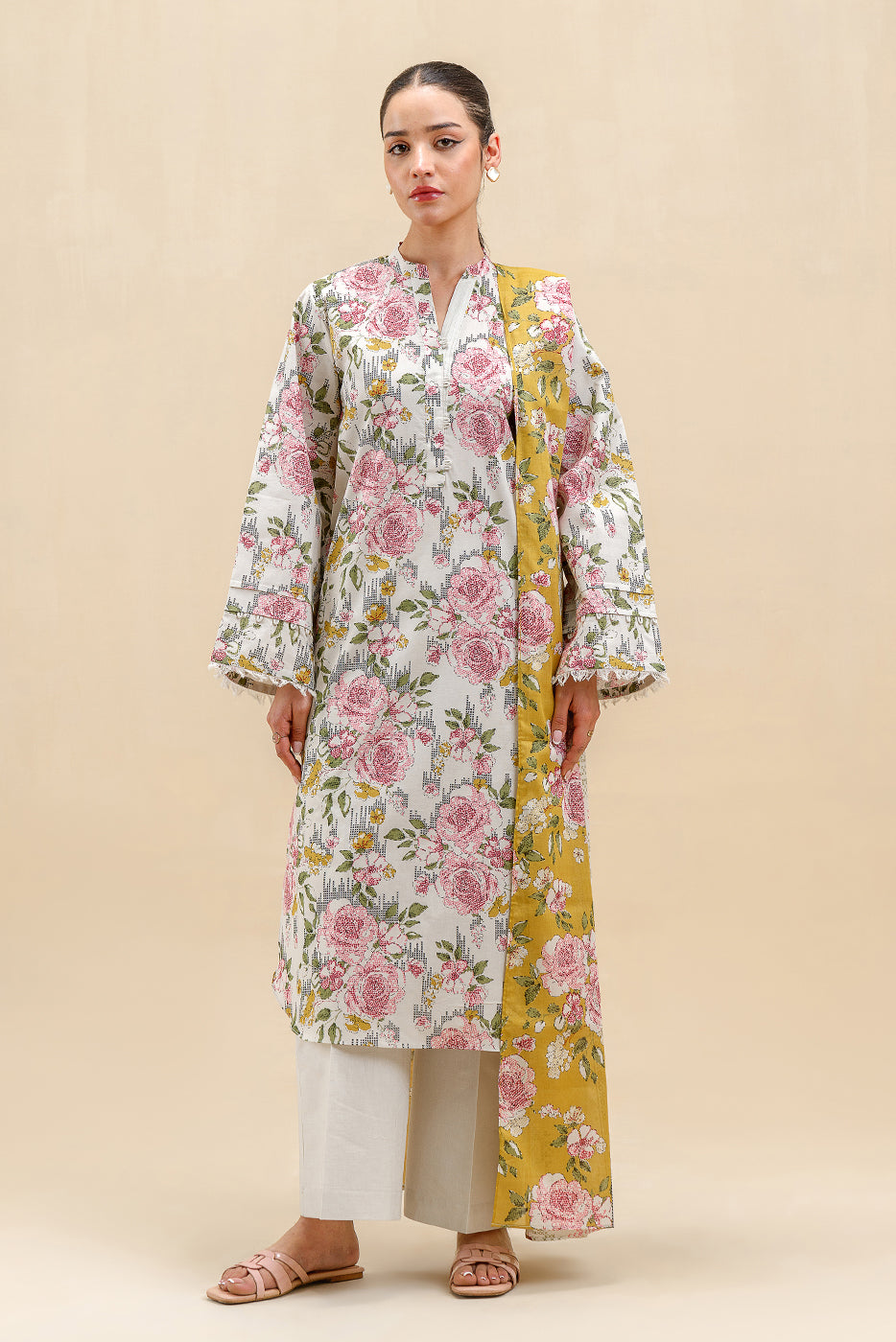 3 PIECE PRINTED LAWN SUIT-MAJESTIC BLOOM (UNSTITCHED)