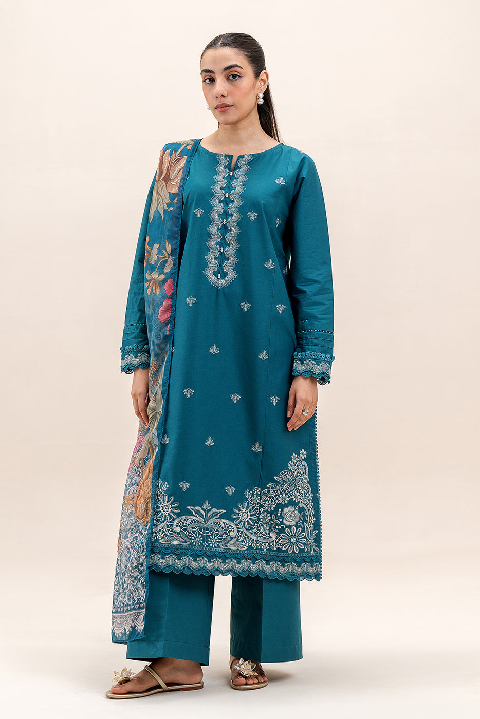 3 PIECE EMBROIDERED LAWN SUIT-SPRUCE AURA (UNSTITCHED)