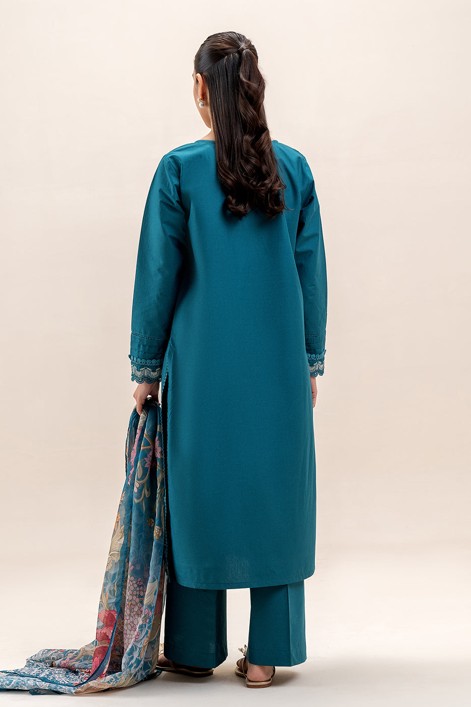 3 PIECE EMBROIDERED LAWN SUIT-SPRUCE AURA (UNSTITCHED)