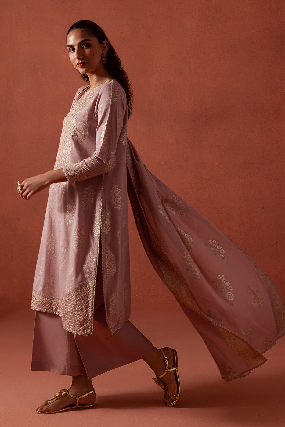 3 PIECE EMBROIDERED LUREX JACQUARAD  SUIT-BABY BLUSH (UNSTITCHED)