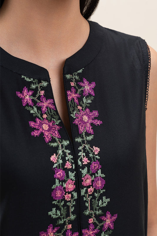 2 PIECE EMBROIDERED LAWN SUIT-MULBERRY GLAM (UNSTITCHED)