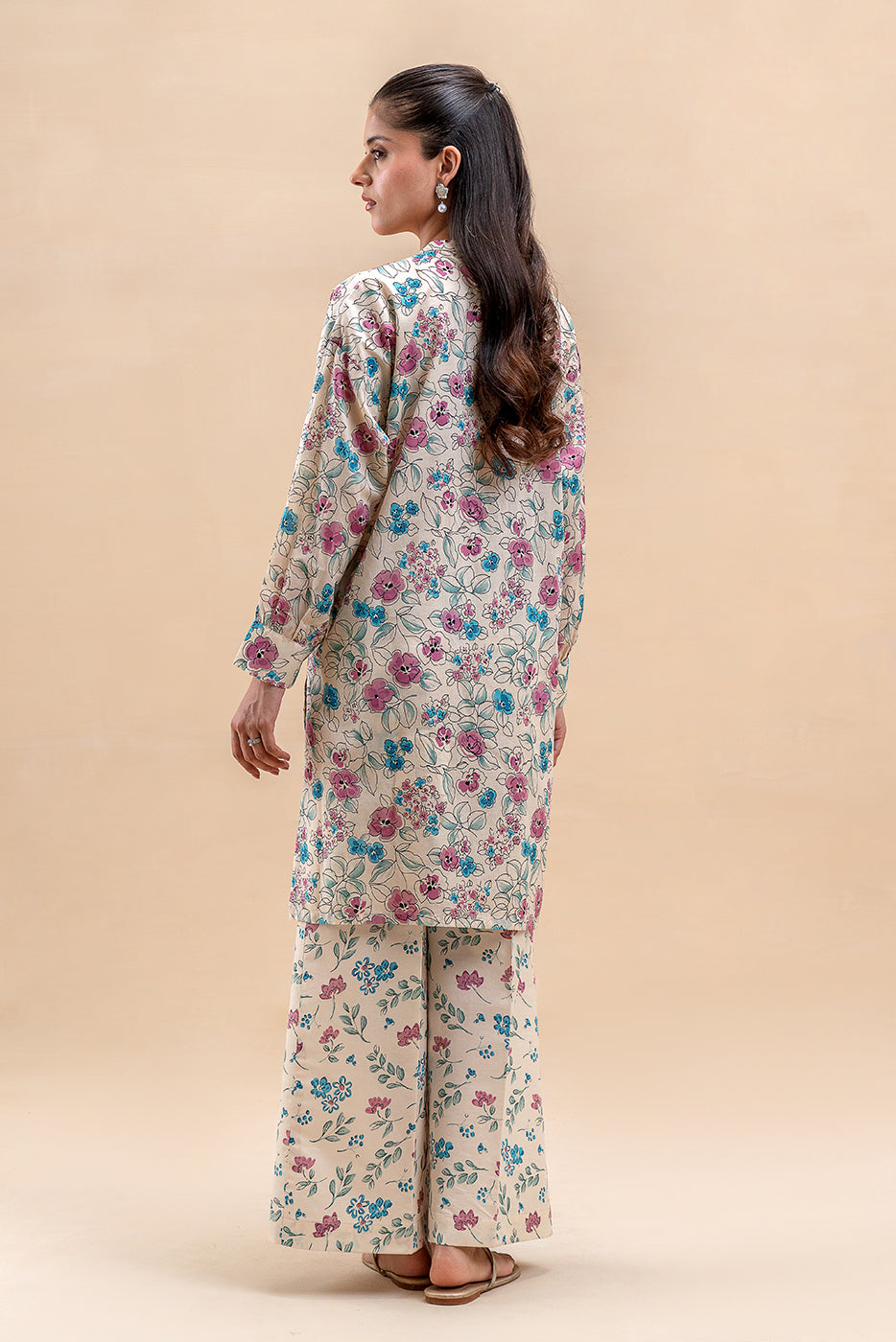 2 PIECE PRINTED LAWN SUIT-FLORAL CHARM (UNSTITCHED)