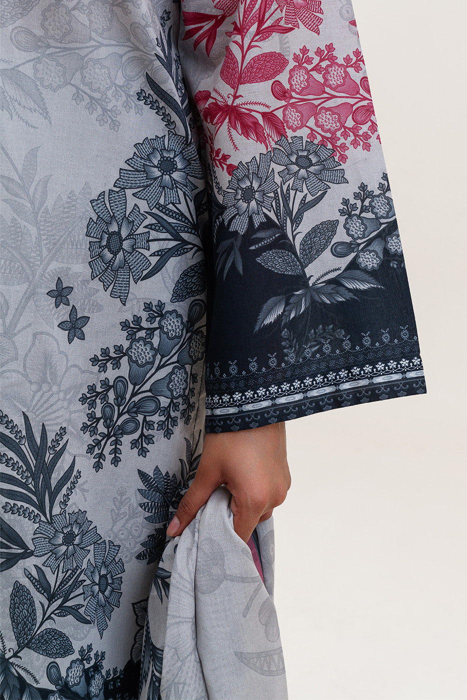 3 PIECE PRINTED LAWN SUIT-ROSY TIMBER (UNSTITCHED)