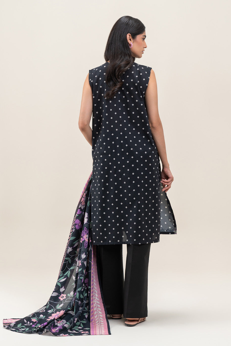 3 PIECE EMBROIDERED LAWN LAWN SUIT-PITCH MUSE (UNSTITCHED)