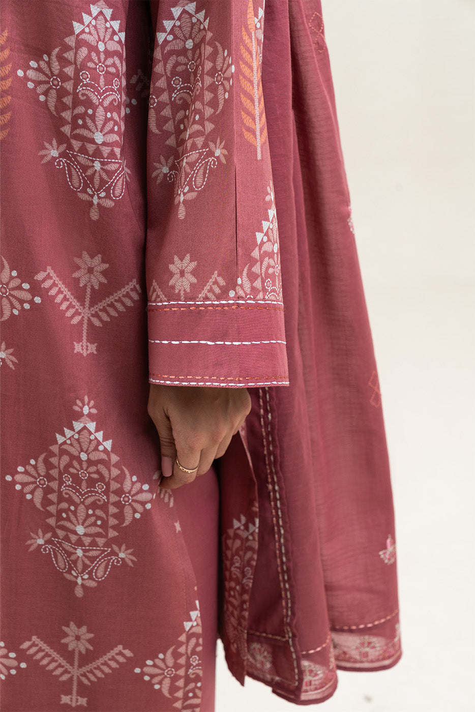 3 PIECE EMBROIDERED LAWN LAWN SUIT-CORAL GLAM (UNSTITCHED)