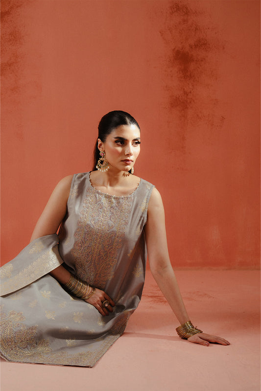 3 PIECE EMBROIDERED LUREX YAN DYED JACQUARD SUIT-AQUA GLAM (UNSTITCHED)