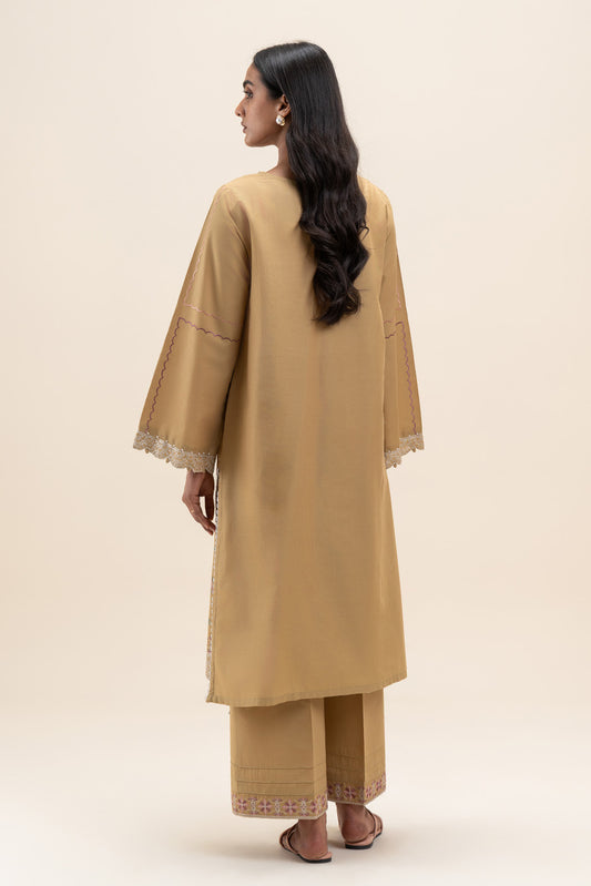 2 PIECE EMBROIDERED LAWN SUIT-GARDENIA GLAM (UNSTITCHED)