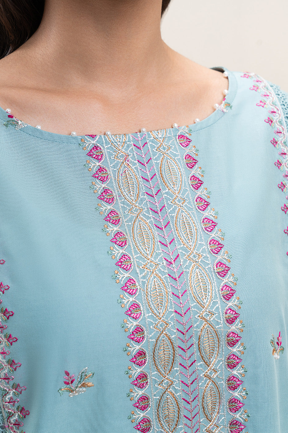 3 PIECE EMBROIDERED LAWN SUIT-SAPPHIRE BREEZE (UNSTITCHED)