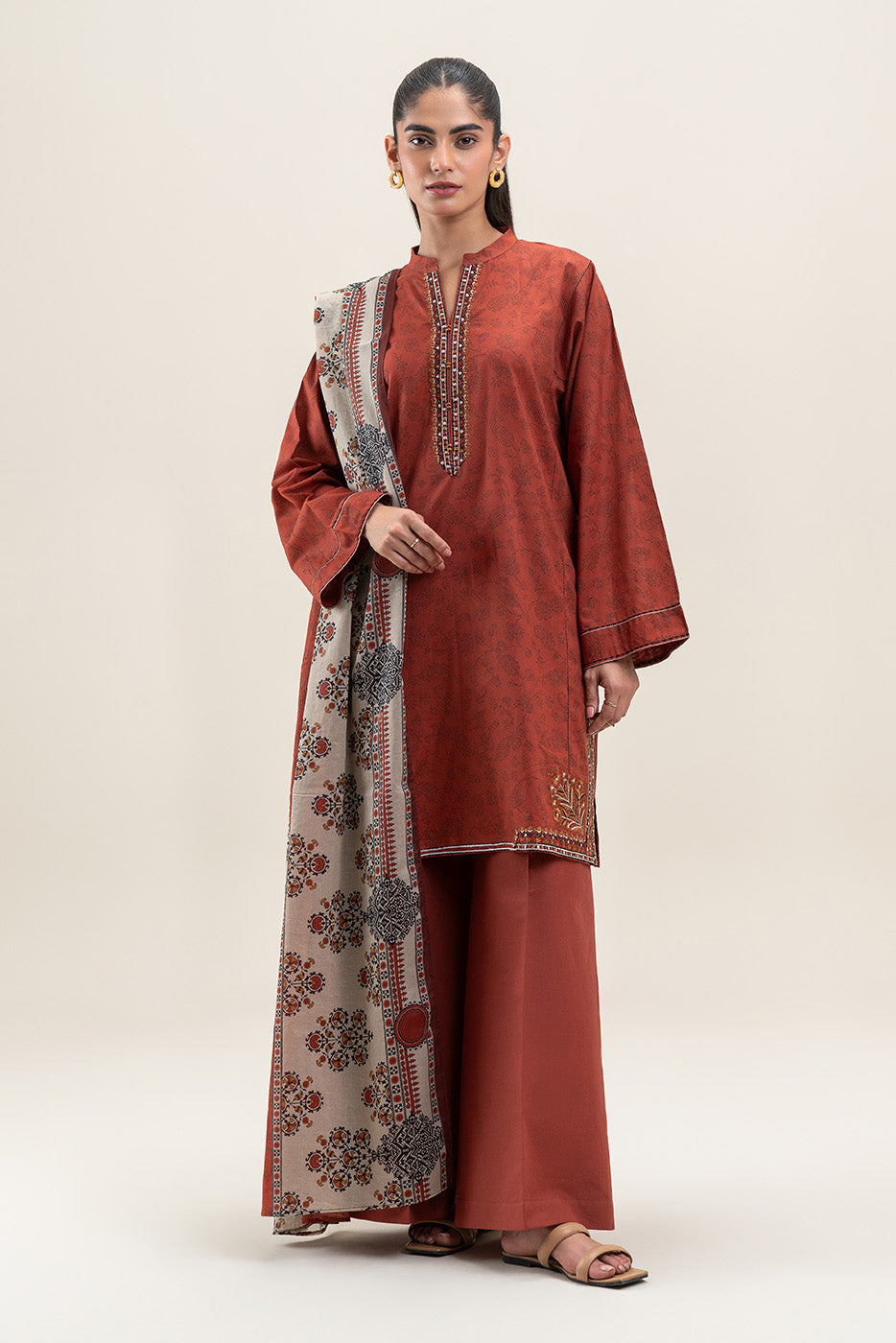 3 PIECE EMBROIDERED LAWN LAWN SUIT-TAWRY HUE (UNSTITCHED)