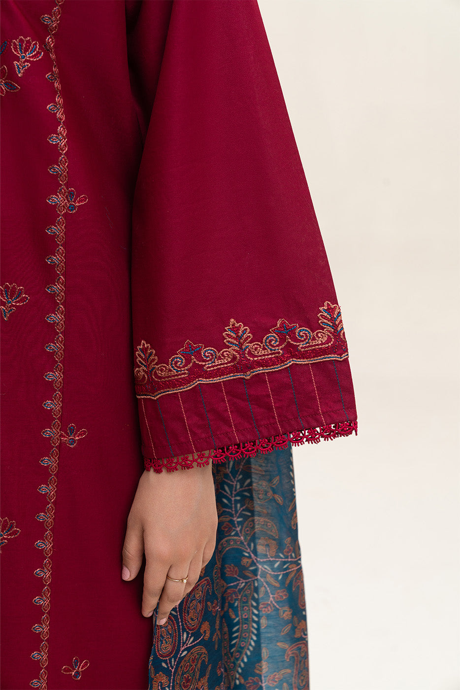 3 PIECE EMBROIDERED LAWN SUIT-SCARLET GLOW (UNSTITCHED)