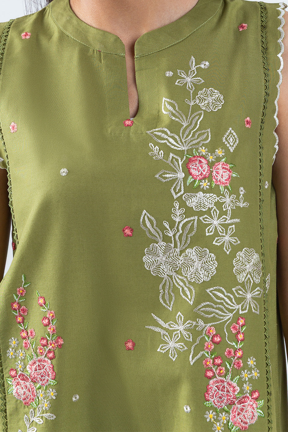 3 PIECE EMBROIDERED LAWN SUIT-OLIVE BLOOM (UNSTITCHED)