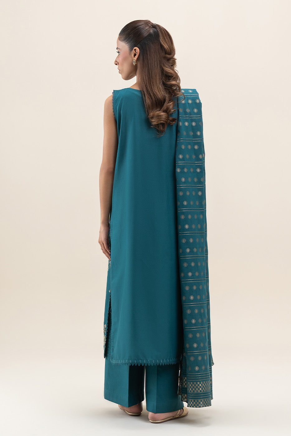 3 PIECE EMBROIDERED LAWN SUIT-BERYL BLUE (UNSTITCHED)