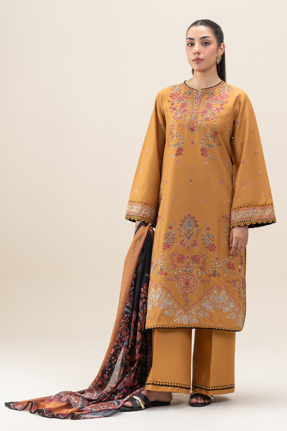 3 PIECE EMBROIDERED LAWN SUIT-VERDANT BLOOM (UNSTITCHED)