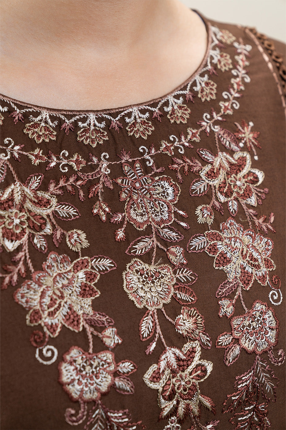 3 PIECE EMBROIDERED LAWN SUIT-RUSTIC BRONZE (UNSTITCHED)