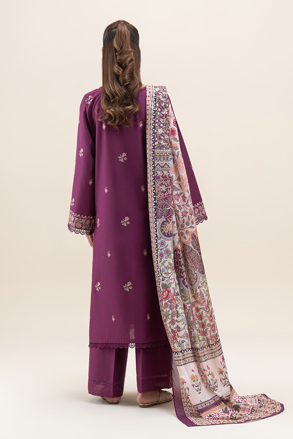 3 PIECE EMBROIDERED LAWN SUIT-MAGENTA GLAM (UNSTITCHED)