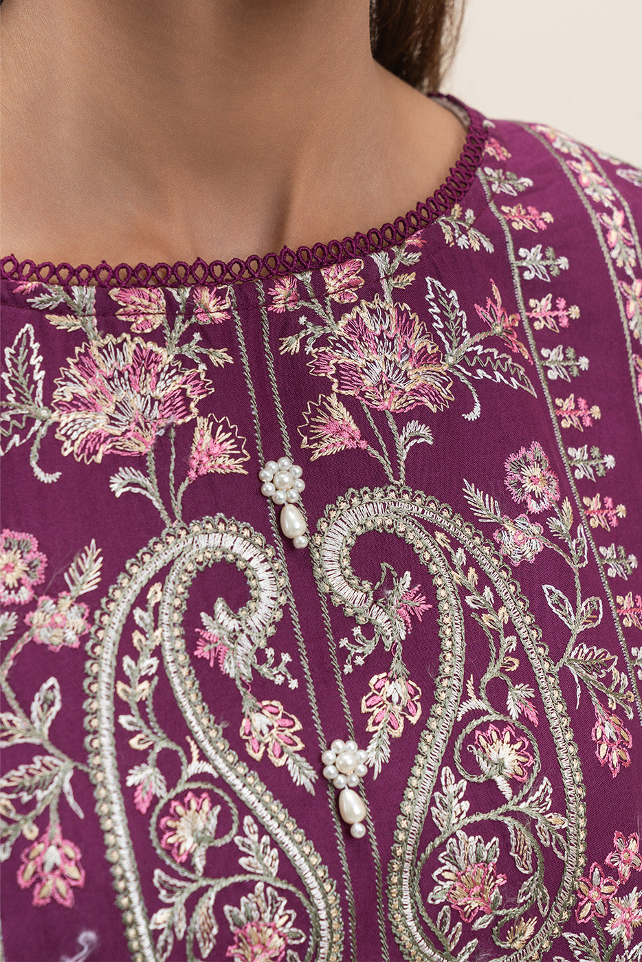 3 PIECE EMBROIDERED LAWN SUIT-MAGENTA GLAM (UNSTITCHED)