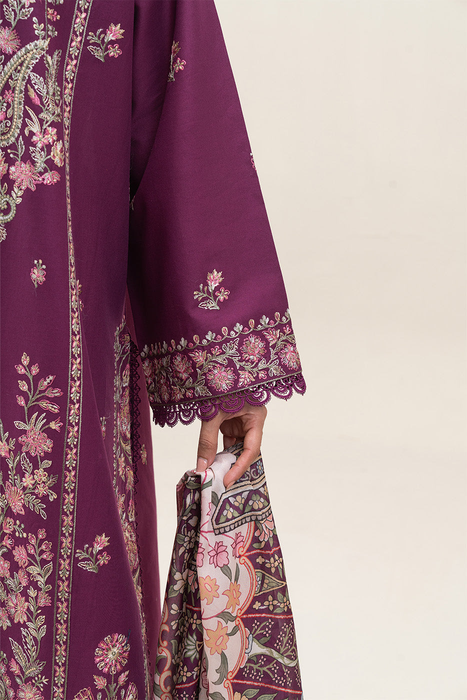 3 PIECE EMBROIDERED LAWN SUIT-MAGENTA GLAM (UNSTITCHED)