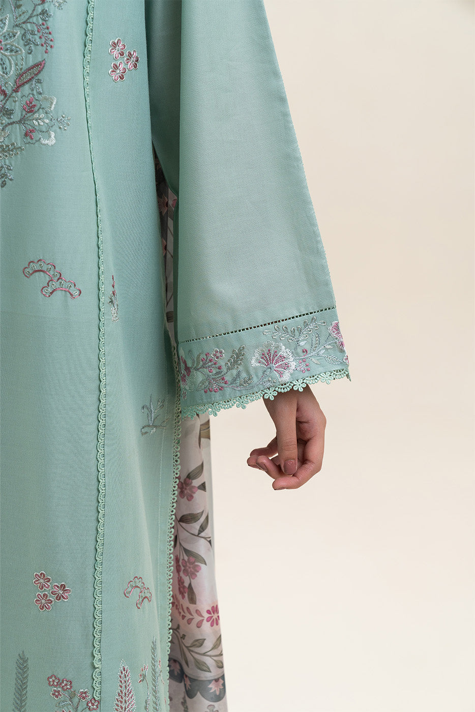 3 PIECE EMBROIDERED LAWN SUIT-AQUA BLOOM (UNSTITCHED)