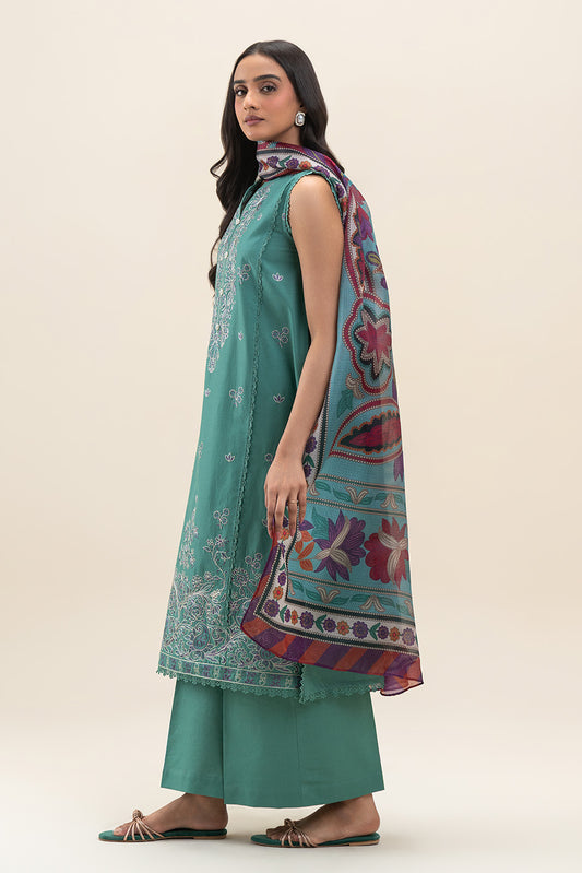 3 PIECE EMBROIDERED LAWN SUIT-VIBRANT SPRUCE (UNSTITCHED)