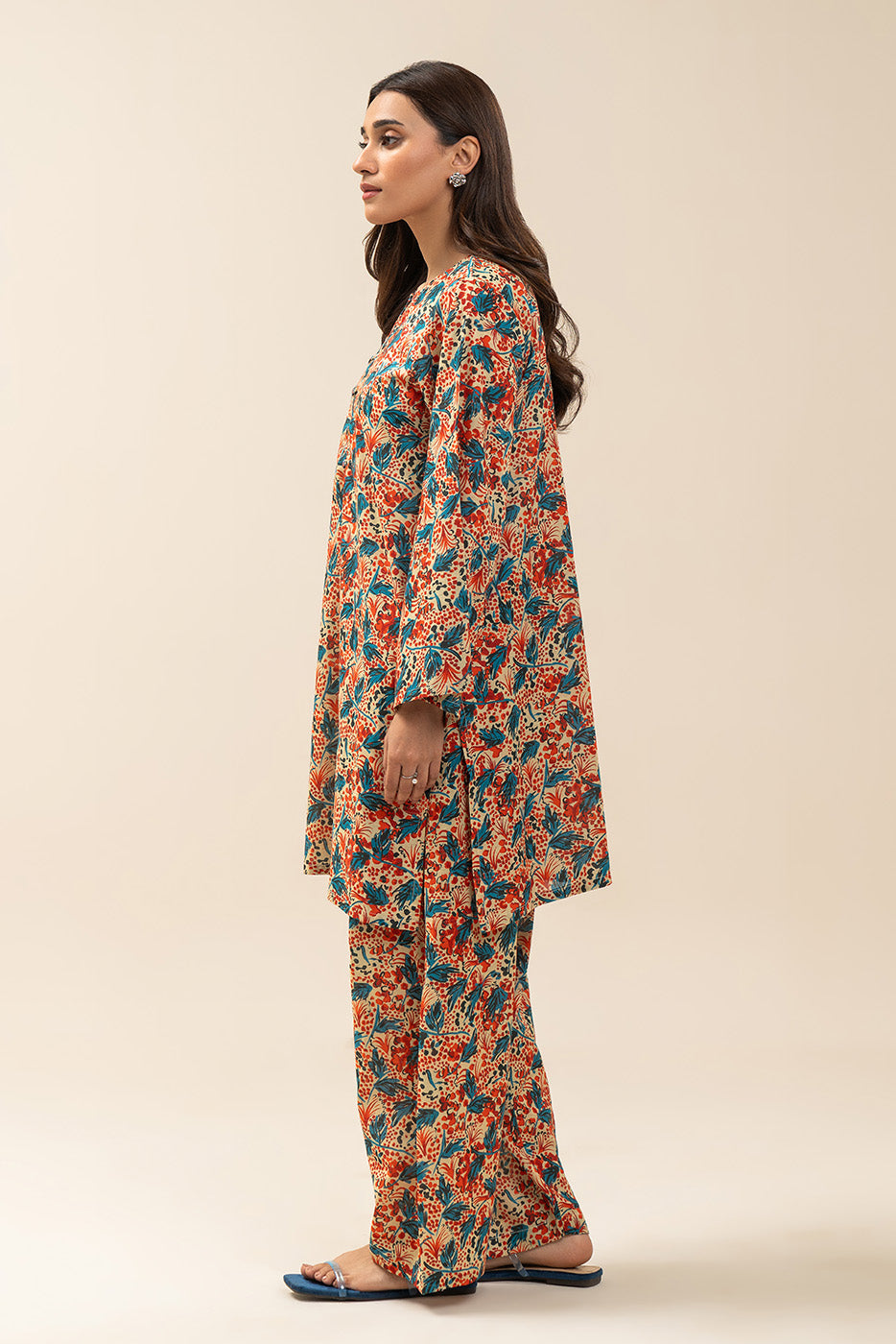2 PIECE PRINTED LUREX LAWN SUIT (PRET)