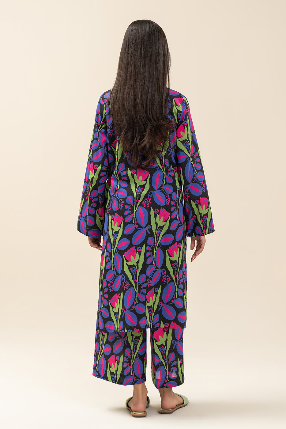 2 PIECE PRINTED LAWN SUIT (PRET)