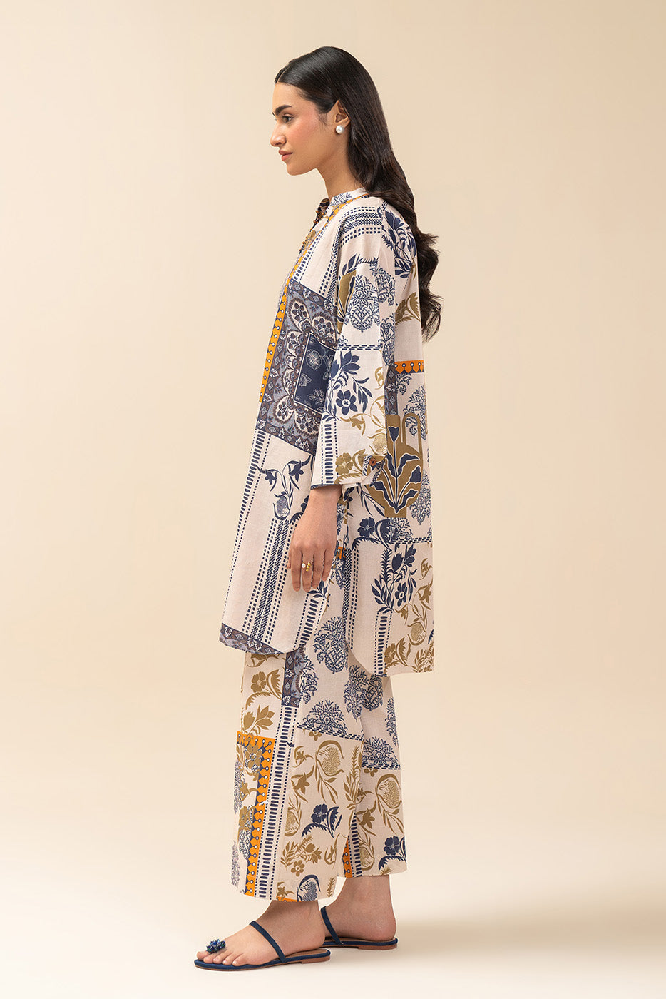 2 PIECE PRINTED LAWN SUIT (PRET)
