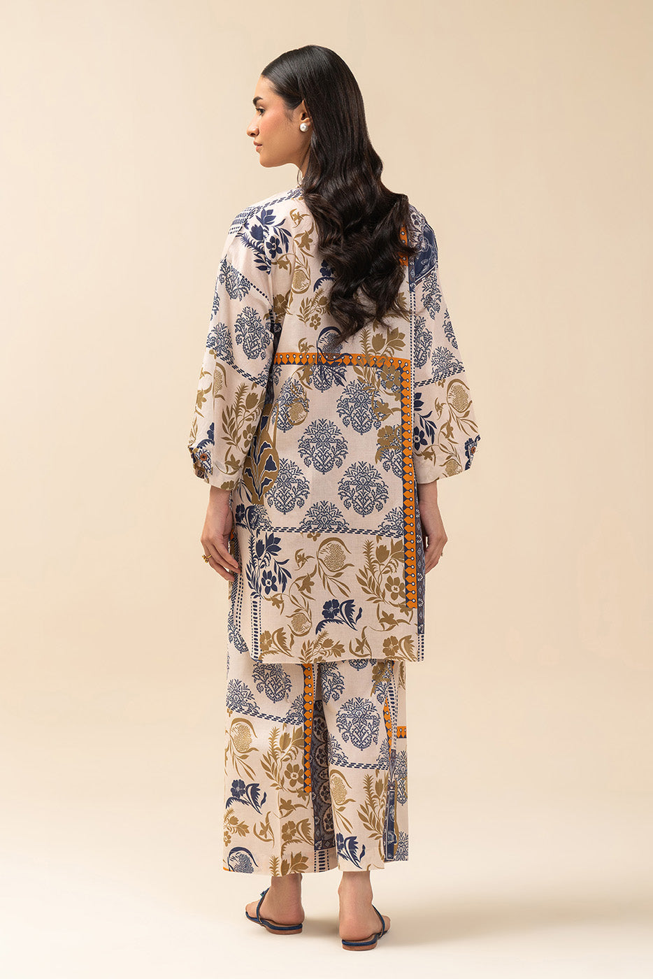 2 PIECE PRINTED LAWN SUIT (PRET)