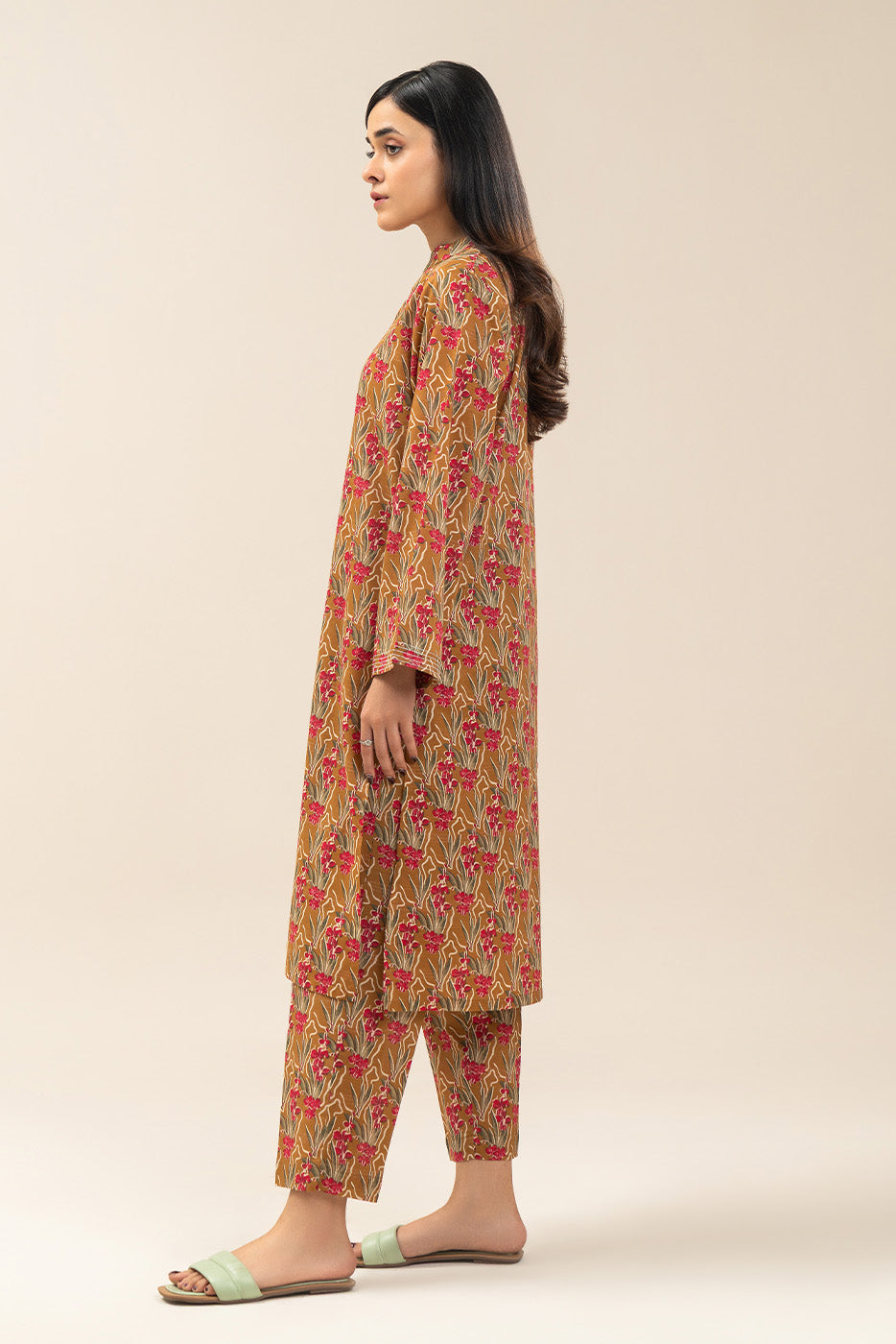 2 PIECE PRINTED LUREX LAWN SUIT (PRET)