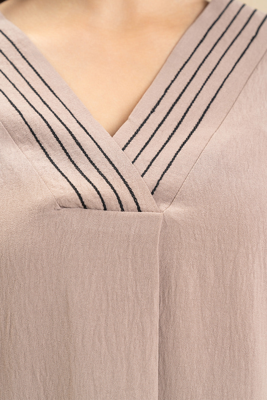 PRINTED POLY CREPE DRESS (FLOW)