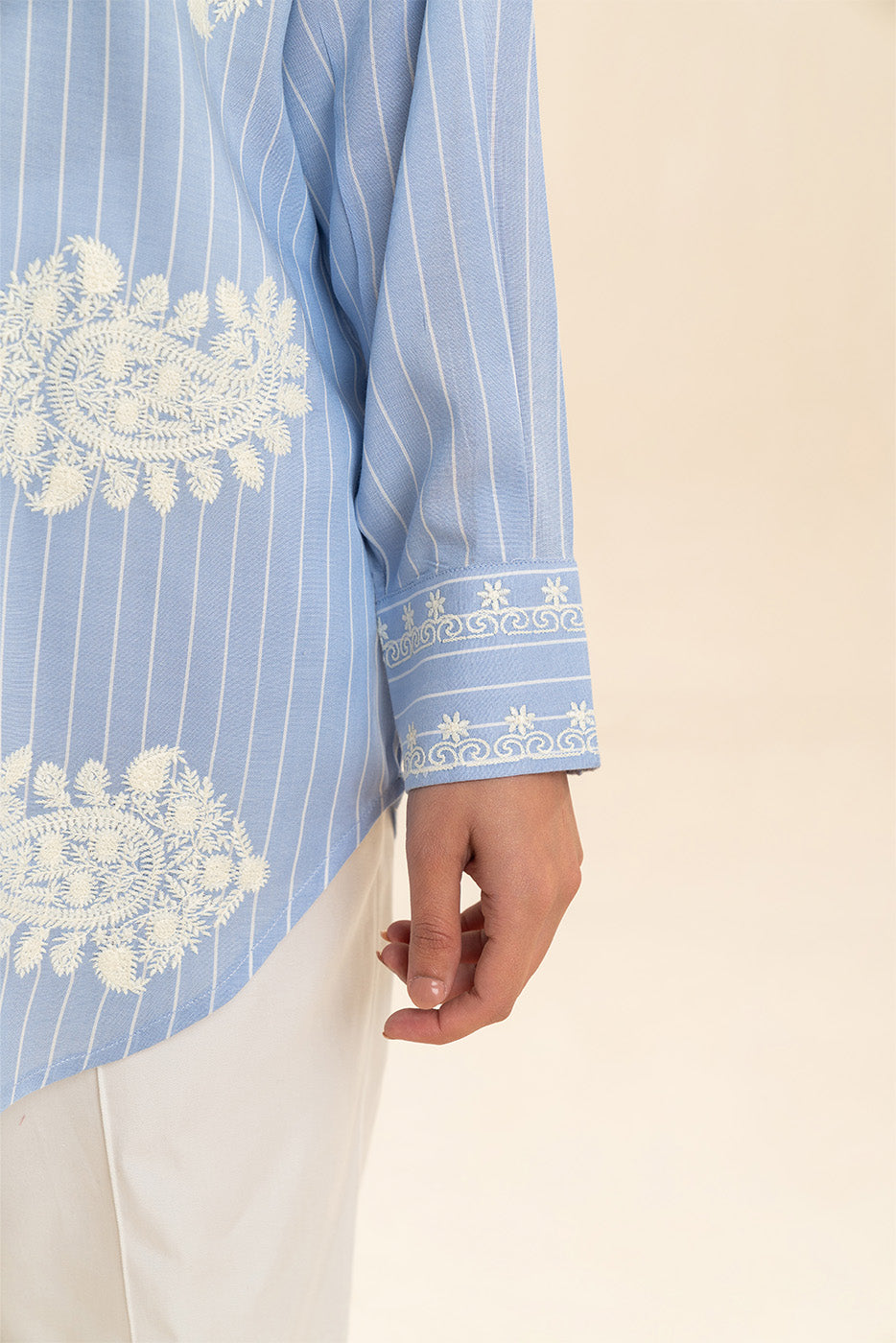 EMBROIDERED YARN DYED BLOUSE (FLOW)