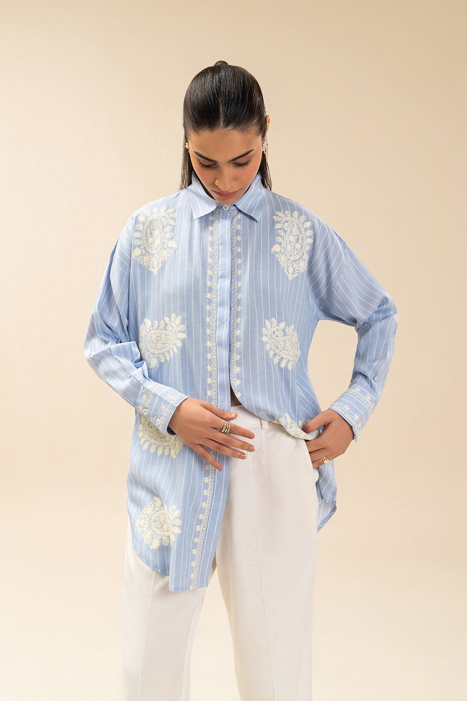 EMBROIDERED YARN DYED BLOUSE (FLOW)