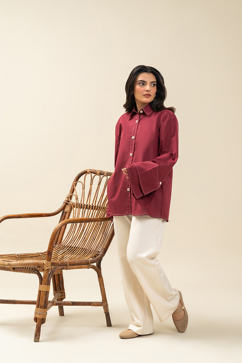 SOLID BUTTON DOWN TOP