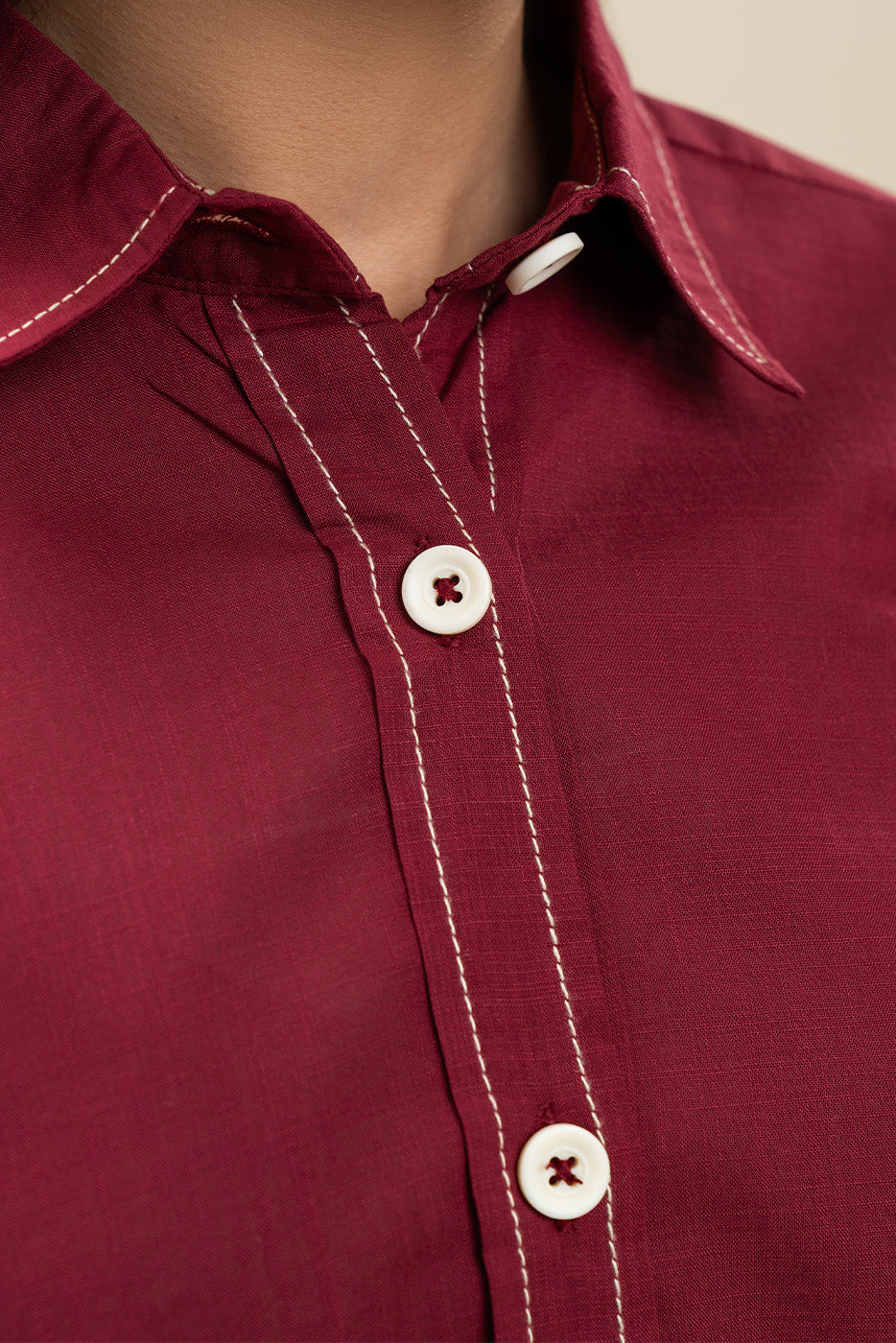 SOLID BUTTON DOWN TOP