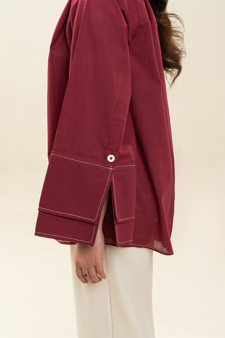 SOLID BUTTON DOWN TOP