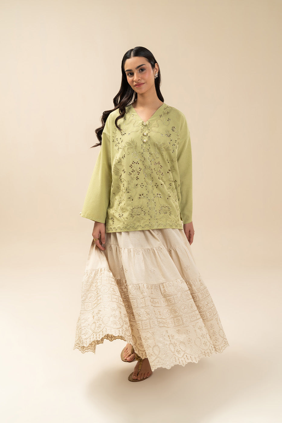 EMBROIDERED TOP (FLOW)