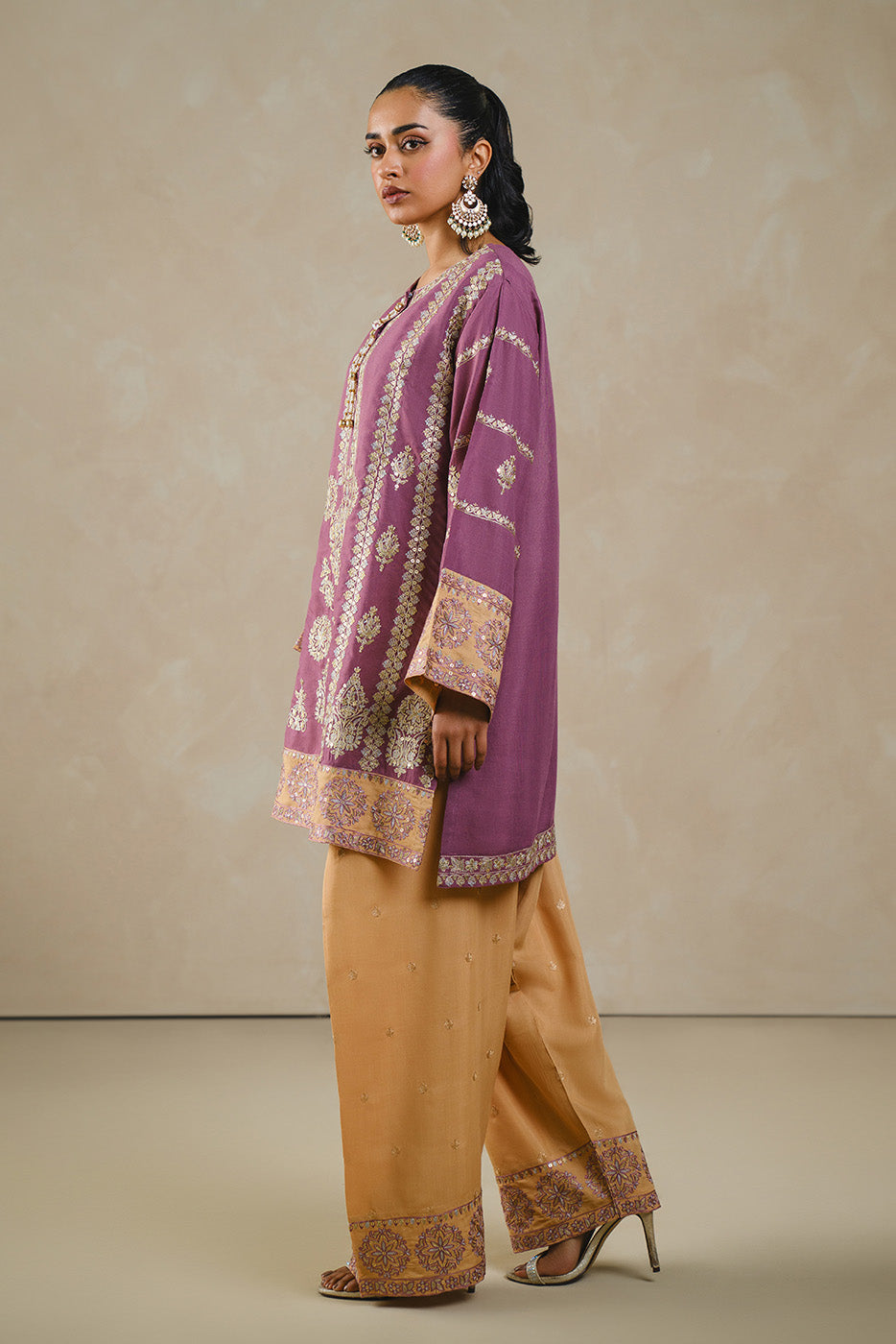 2 PIECE EMBROIDERED RAW SILK SUIT (LUXURY PRET)