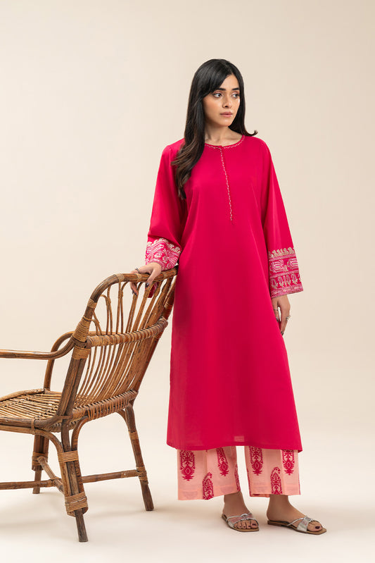 2 PIECE EMBROIDERED CAMBRIC SUIT (PRET)