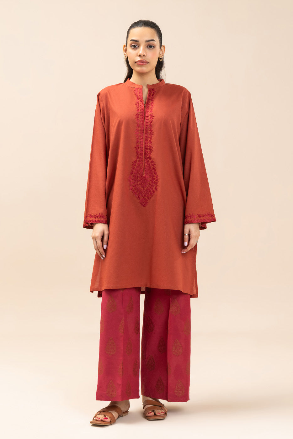 2 PIECE EMBROIDERED CAMBRIC SUIT (PRET)
